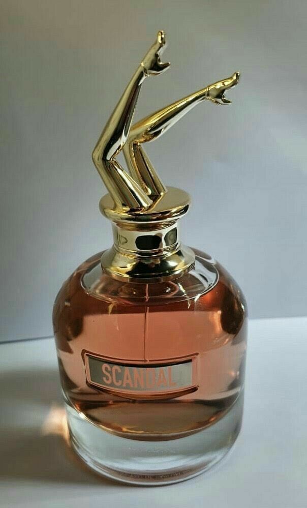 A warm masculine perfume